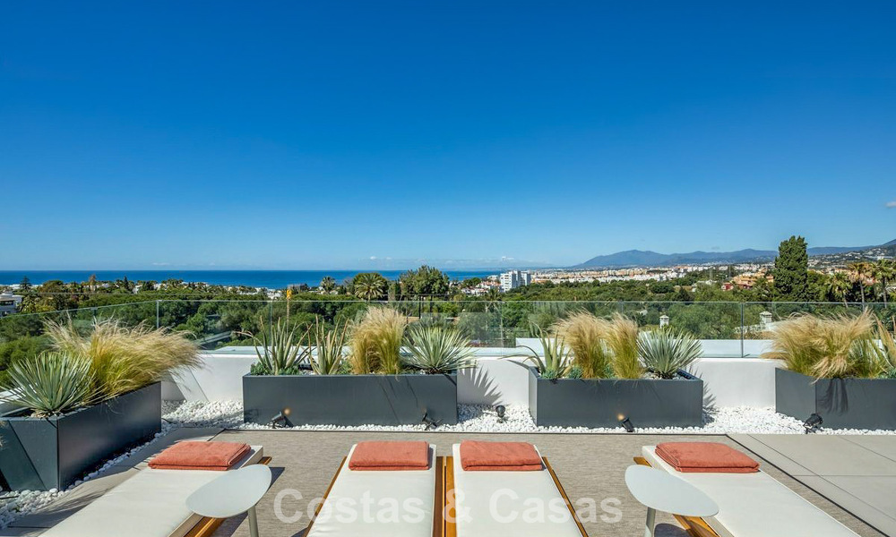 High-end luxury villa with minimalist design for sale in a gated community just East of Marbella town centre 800685