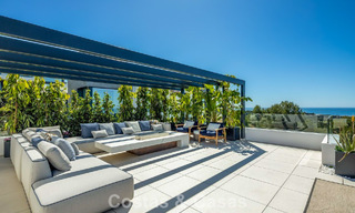 High-end luxury villa with minimalist design for sale in a gated community just East of Marbella town centre 800686 
