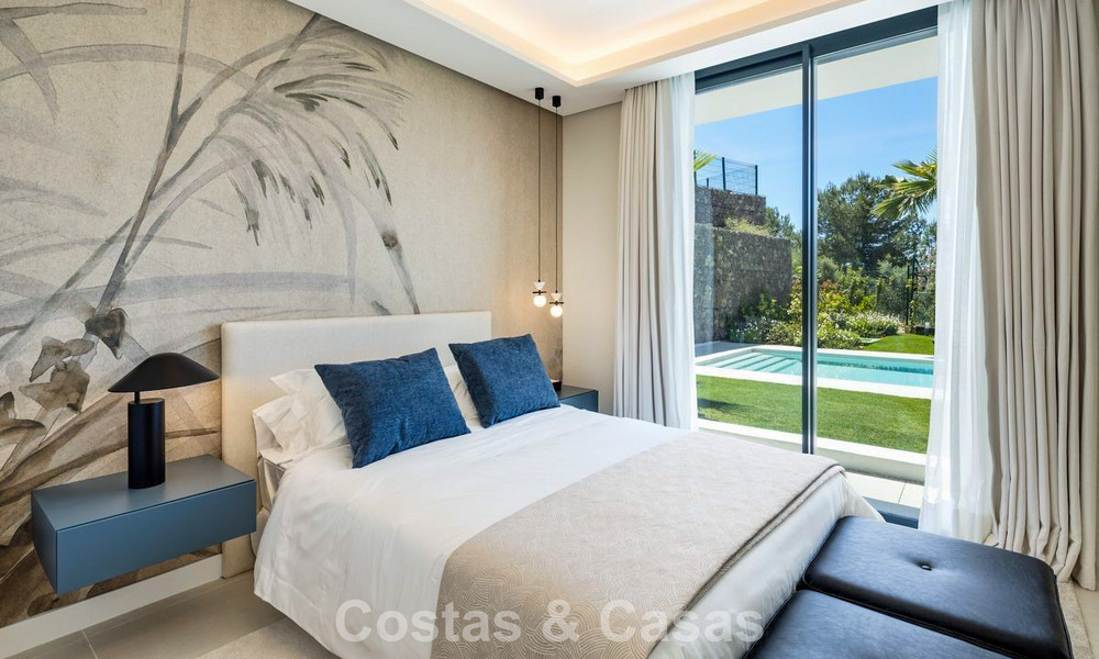 High-end luxury villa with minimalist design for sale in a gated community just East of Marbella town centre 800690