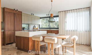 Luxuriously, contemporarily, renovated villa for sale in a gated community in Nueva Andalucía’s Golf Valley, Marbella 800743 