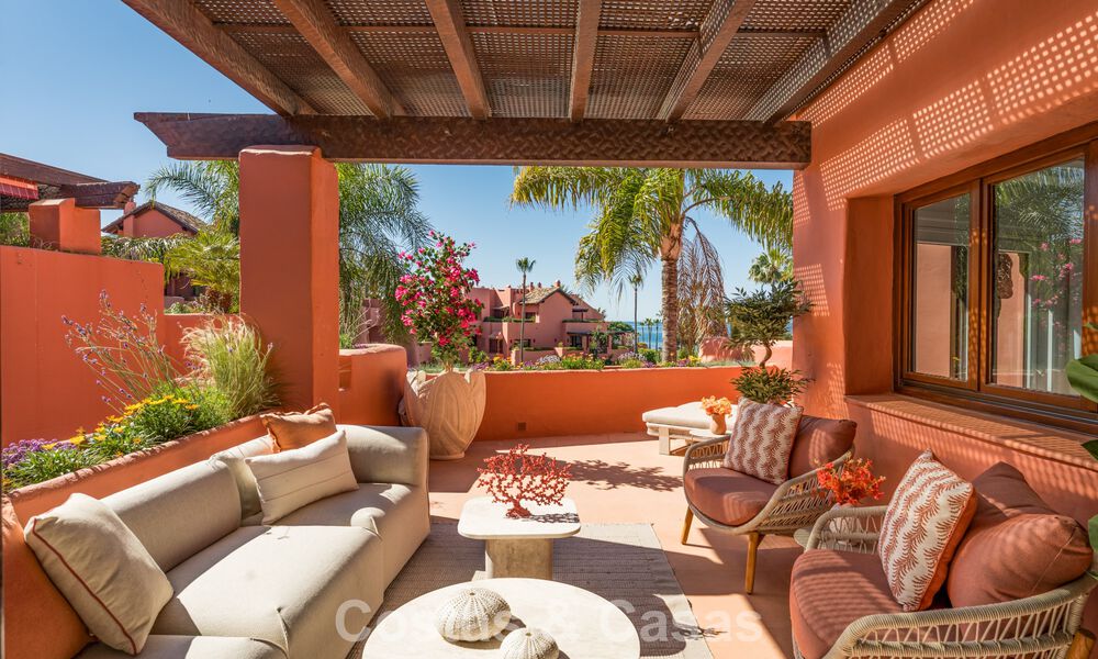 Exclusive beachfront duplex penthouse for sale on the new golden mile between Marbella and Estepona 800765