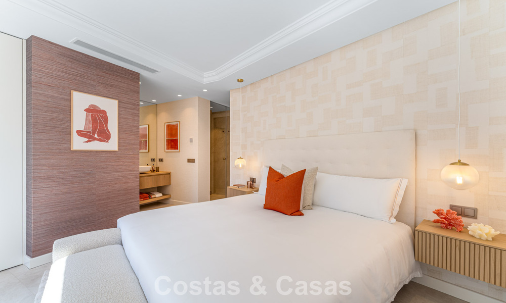 Exclusive beachfront duplex penthouse for sale on the new golden mile between Marbella and Estepona 800770
