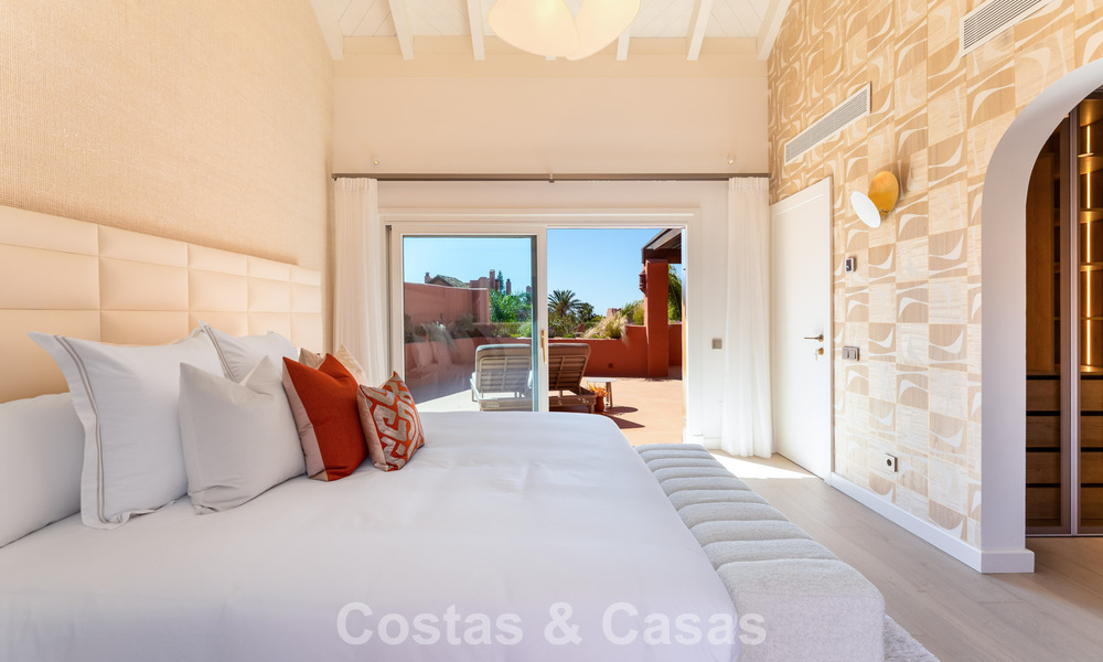 Exclusive beachfront duplex penthouse for sale on the new golden mile between Marbella and Estepona 800779