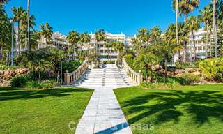 First-class beachfront apartment for sale in the five-star Las Dunas Park, Marbella - Estepona 800871 