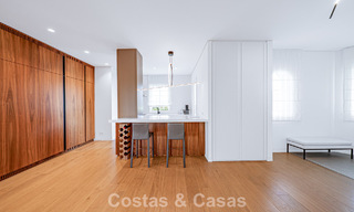First-class beachfront apartment for sale in the five-star Las Dunas Park, Marbella - Estepona 800877 