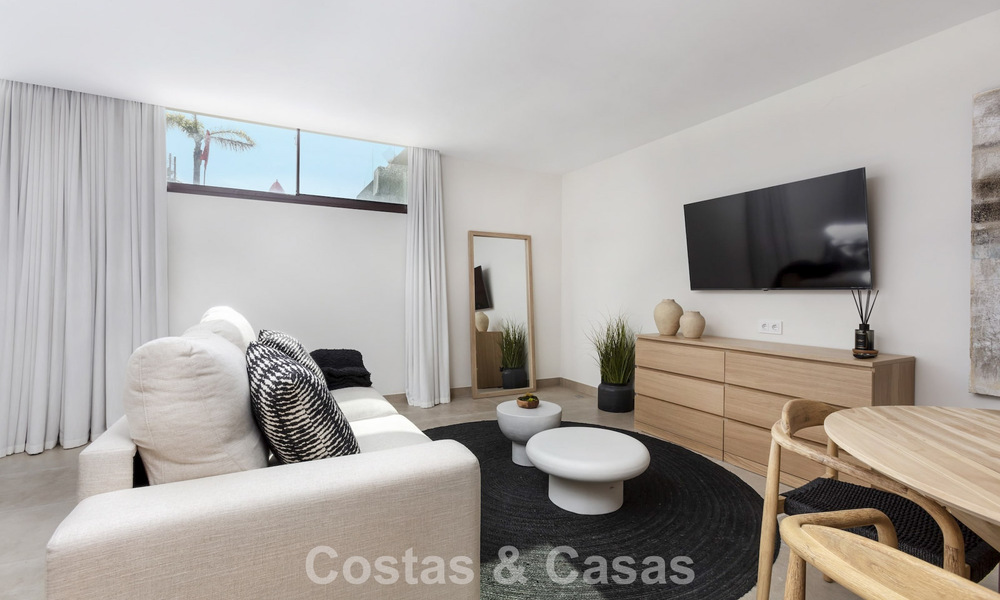 Contemporary luxury villa with panoramic views for sale in the hills of Marbella - Benahavís 800791