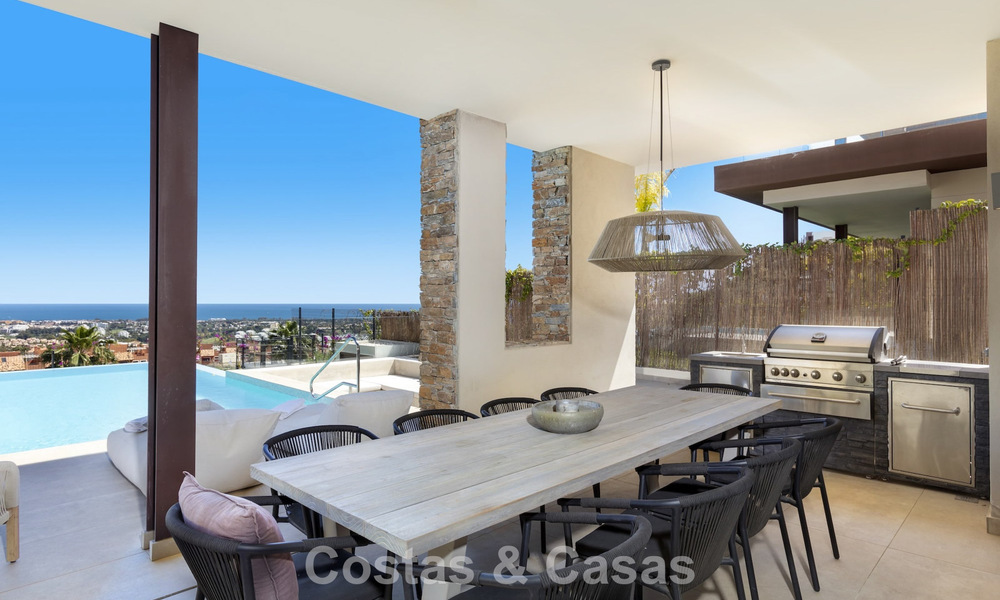 Contemporary luxury villa with panoramic views for sale in the hills of Marbella - Benahavís 800792