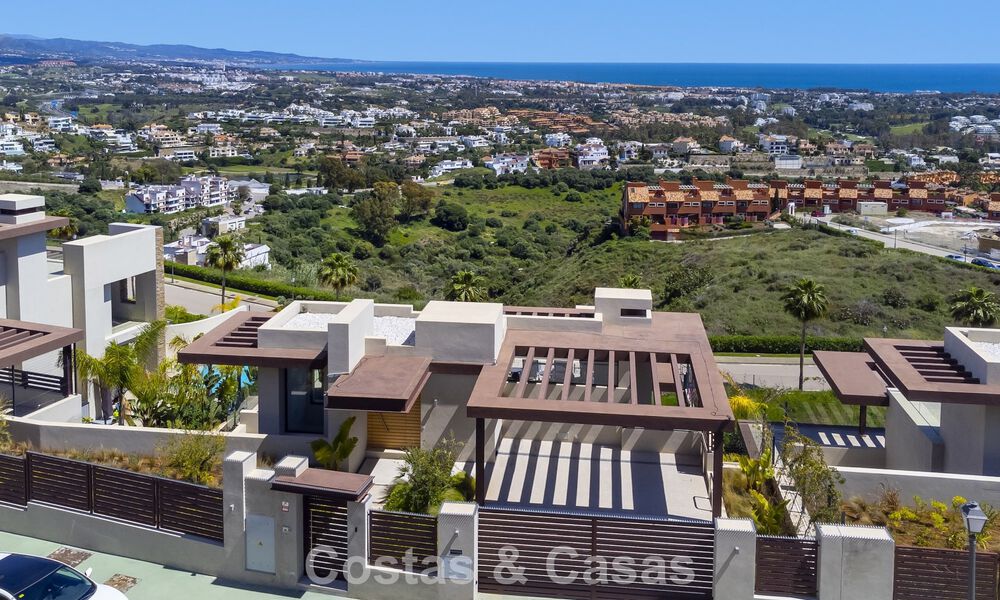 Contemporary luxury villa with panoramic views for sale in the hills of Marbella - Benahavís 800794