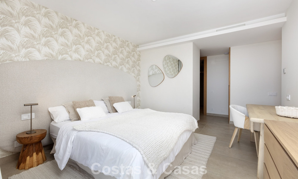 Contemporary luxury villa with panoramic views for sale in the hills of Marbella - Benahavís 800799
