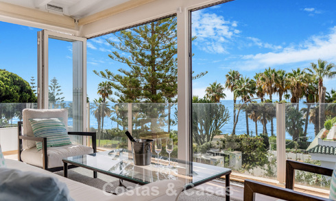 Stunning renovated 4-bedroom townhouse for sale with sea views, frontline beach location on Marbella’s Golden Mile 800851