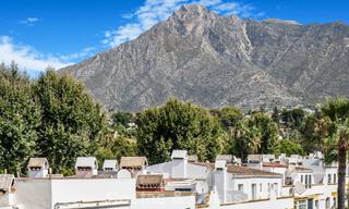 Stunning renovated 4-bedroom townhouse for sale with sea views, frontline beach location on Marbella’s Golden Mile 800858 