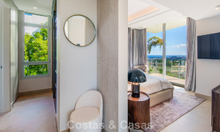 Contemporary luxury villa for sale with panoramic mountain and sea views in Nueva Andalucía, Marbella 800906 