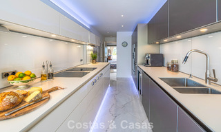 High-end duplex penthouse for sale in a highly sought-after golf complex in Nueva Andalucía, Marbella 800966 