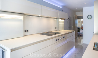 High-end duplex penthouse for sale in a highly sought-after golf complex in Nueva Andalucía, Marbella 800969 