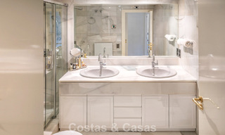 High-end duplex penthouse for sale in a highly sought-after golf complex in Nueva Andalucía, Marbella 800975 