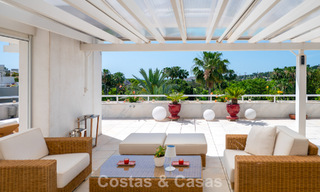 High-end duplex penthouse for sale in a highly sought-after golf complex in Nueva Andalucía, Marbella 801003 