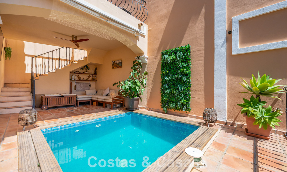 Spacious family house for sale in an exclusive gated community in sought-after Nueva Andalucía, Marbella 801087