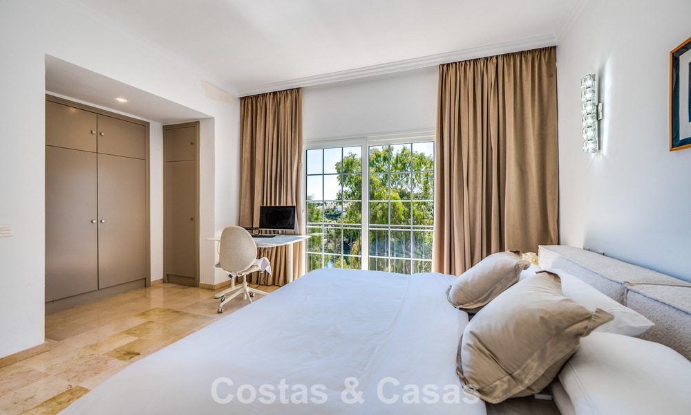 Spacious family house for sale in an exclusive gated community in sought-after Nueva Andalucía, Marbella 801119