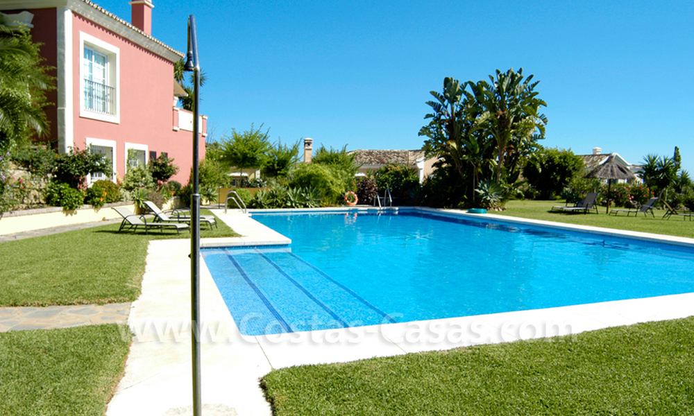 Spacious family house for sale in an exclusive gated community in sought-after Nueva Andalucía, Marbella 801458