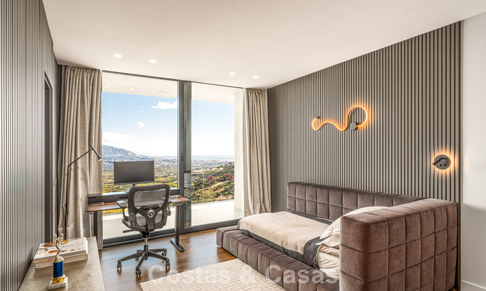 Impressive luxury villa with modern minimalist architecture for sale in the hills of East Marbella 801136