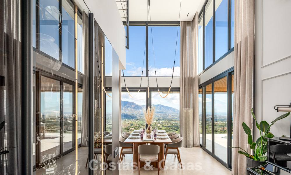 Impressive luxury villa with modern minimalist architecture for sale in the hills of East Marbella 801140