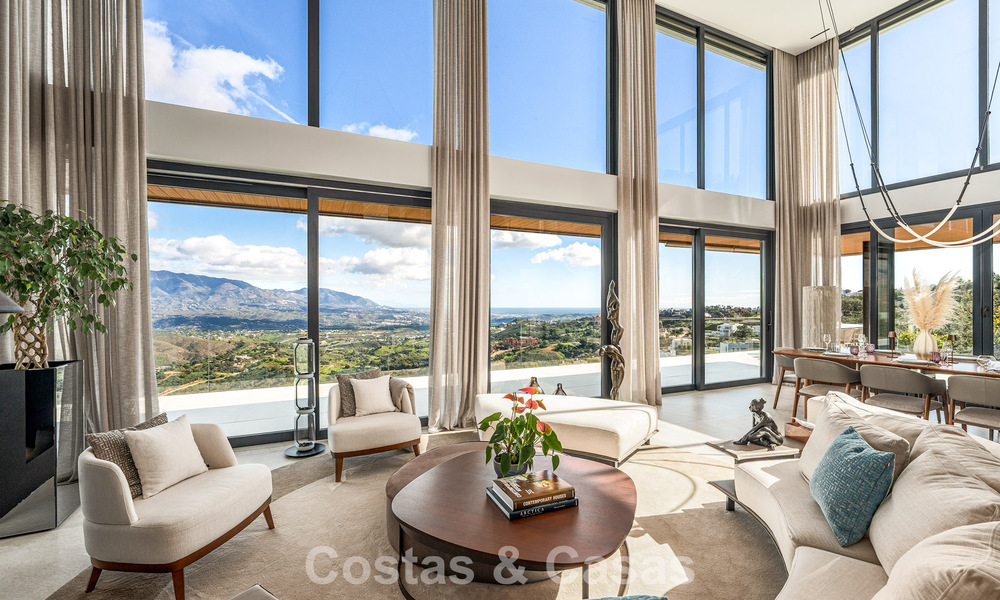 Impressive luxury villa with modern minimalist architecture for sale in the hills of East Marbella 801142