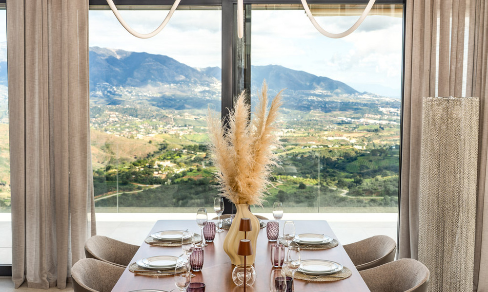 Impressive luxury villa with modern minimalist architecture for sale in the hills of East Marbella 801146
