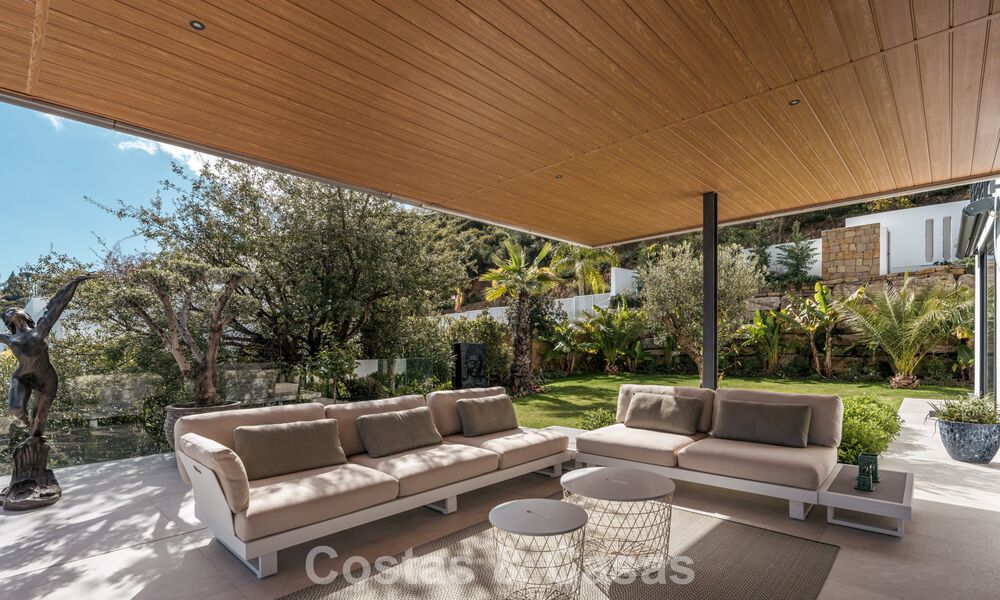 Impressive luxury villa with modern minimalist architecture for sale in the hills of East Marbella 801153