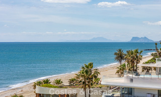 Exclusive penthouse with stunning open sea views for sale on the beachfront in Estepona 801270 