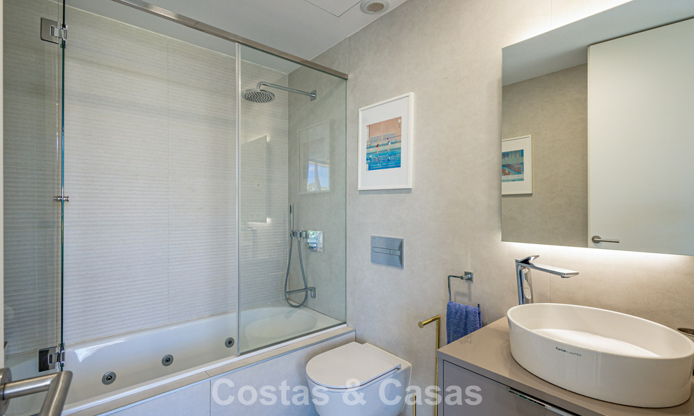 Exclusive penthouse with stunning open sea views for sale on the beachfront in Estepona 801276