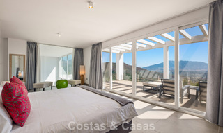 Contemporary luxury villa with sleek modern architecture and breathtaking views for sale in East Marbella 801171 