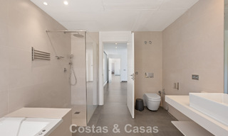 Contemporary luxury villa with sleek modern architecture and breathtaking views for sale in East Marbella 801178 