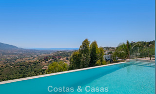Contemporary luxury villa with sleek modern architecture and breathtaking views for sale in East Marbella 801221 