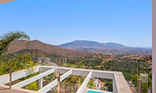 Contemporary luxury villa with sleek modern architecture and breathtaking views for sale in East Marbella 801232 