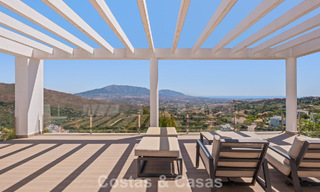 Contemporary luxury villa with sleek modern architecture and breathtaking views for sale in East Marbella 801235 