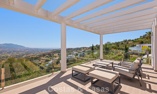 Contemporary luxury villa with sleek modern architecture and breathtaking views for sale in East Marbella 801236 