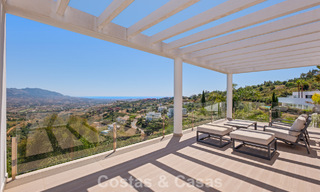 Contemporary luxury villa with sleek modern architecture and breathtaking views for sale in East Marbella 801237 