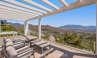 Contemporary luxury villa with sleek modern architecture and breathtaking views for sale in East Marbella 801240 