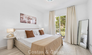Bright, contemporary renovated apartment with sea views for sale in the hills of La Quinta, Marbella - Benahavís 801298 