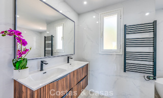 Bright, contemporary renovated apartment with sea views for sale in the hills of La Quinta, Marbella - Benahavís 801303 