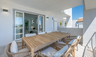 Bright, contemporary renovated apartment with sea views for sale in the hills of La Quinta, Marbella - Benahavís 801324 