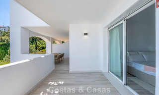 Bright, contemporary renovated apartment with sea views for sale in the hills of La Quinta, Marbella - Benahavís 801326 
