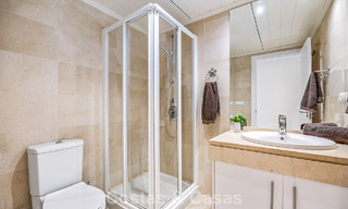 Stunning 3-bedroom penthouse for sale with spacious roof terrace in a golf setting in Marbella - Benahavís 801347 