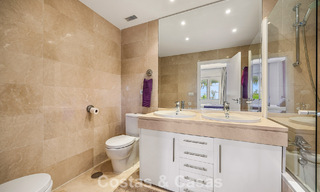 Stunning 3-bedroom penthouse for sale with spacious roof terrace in a golf setting in Marbella - Benahavís 801363 