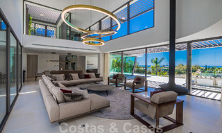 Move-in ready luxury modern villa for sale with stunning views in La Quinta, a golf community in Marbella - Benahavís 801026 