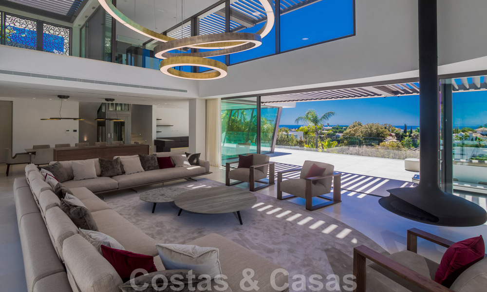 Move-in ready luxury modern villa for sale with stunning views in La Quinta, a golf community in Marbella - Benahavís 801036