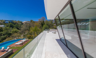 Move-in ready luxury modern villa for sale with stunning views in La Quinta, a golf community in Marbella - Benahavís 801039 