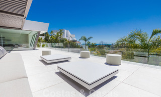 Move-in ready luxury modern villa for sale with stunning views in La Quinta, a golf community in Marbella - Benahavís 801040 