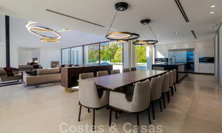 Move-in ready luxury modern villa for sale with stunning views in La Quinta, a golf community in Marbella - Benahavís 801053 