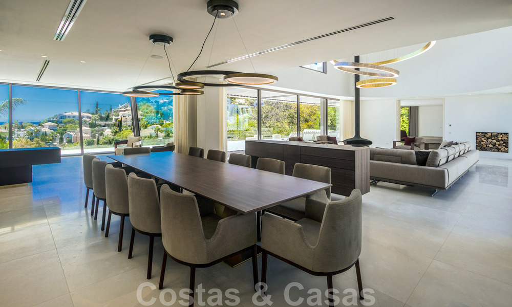 Move-in ready luxury modern villa for sale with stunning views in La Quinta, a golf community in Marbella - Benahavís 801060